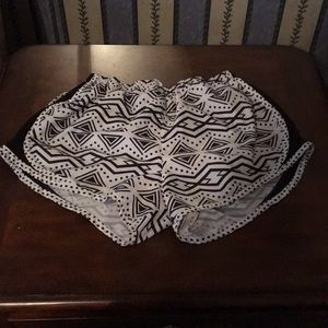 Varsity spirit, patterned shorts